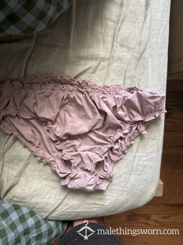 Uniqlo Small Pink Frilly Undies