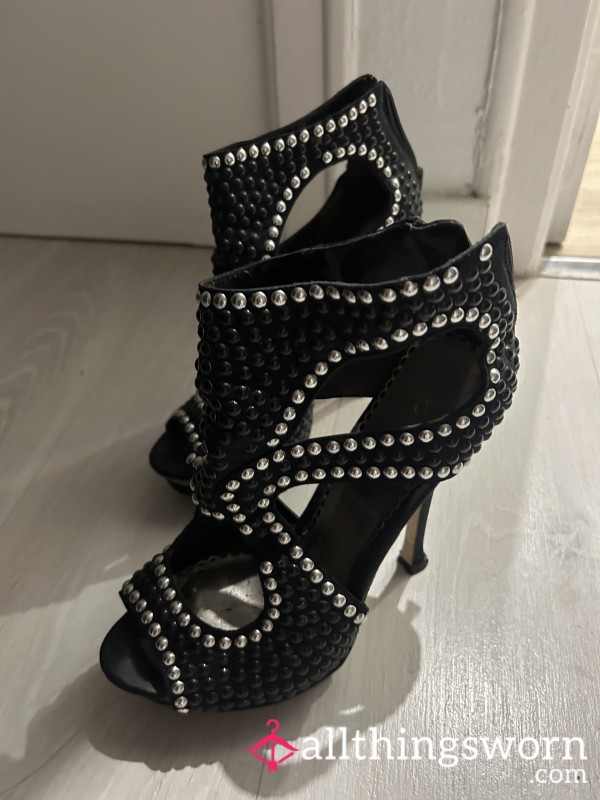 Unique Luxury S**y Black Studded Stilettos ✨👠