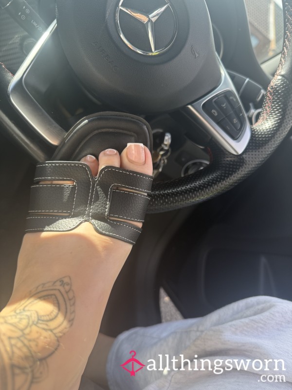 Unlock 5 Exclusive Feet Pics😏 – Instant Access