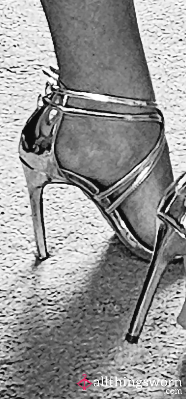 UNLOCK 🔐Wearing Only Heels As My Choice Of Outfit 👠
