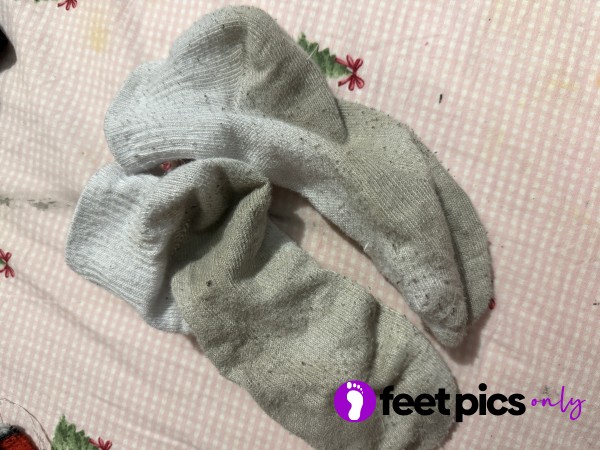 Unwashed Worn Socks 🧦