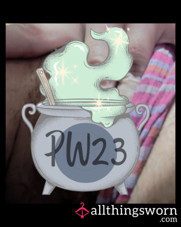 Up Close Wet Pu**y Play