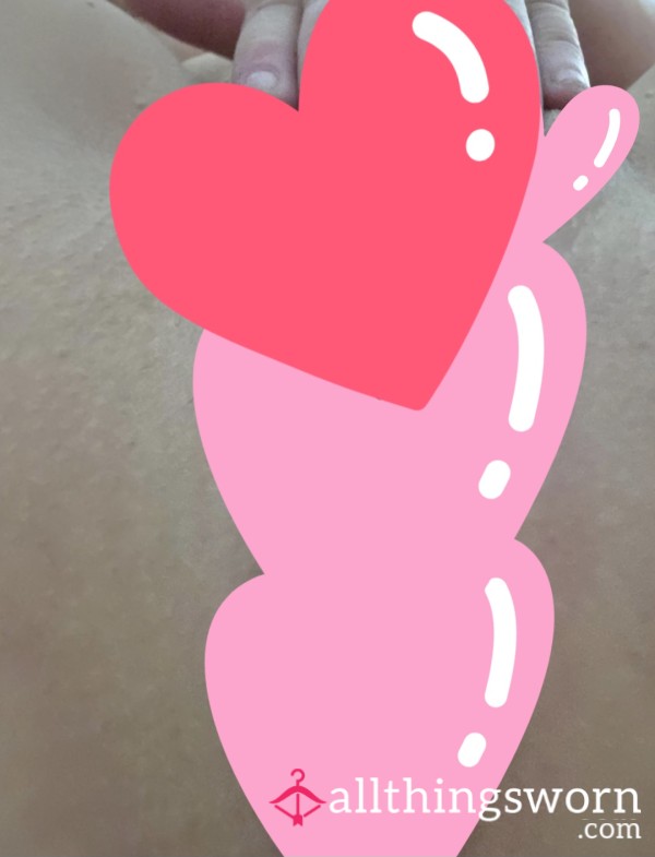 Upclose Nude Spreading