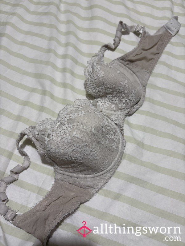 Used 32DD Bra