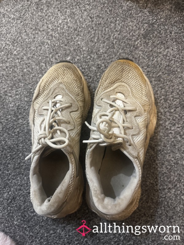 Used Addias Ozwegos Trainers