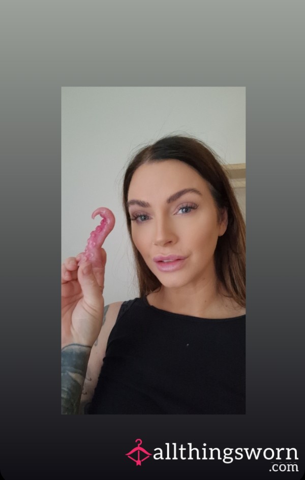 Used  A**l Bu*t Plug Toy