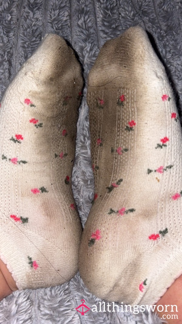 USED AND ABUSED DIRTY SOCKS