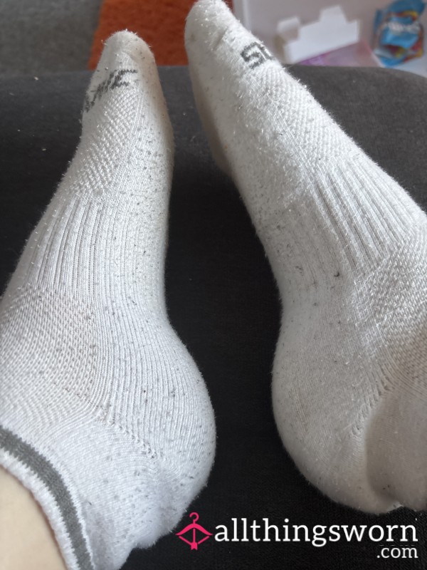 USED ANKLE SOCKS