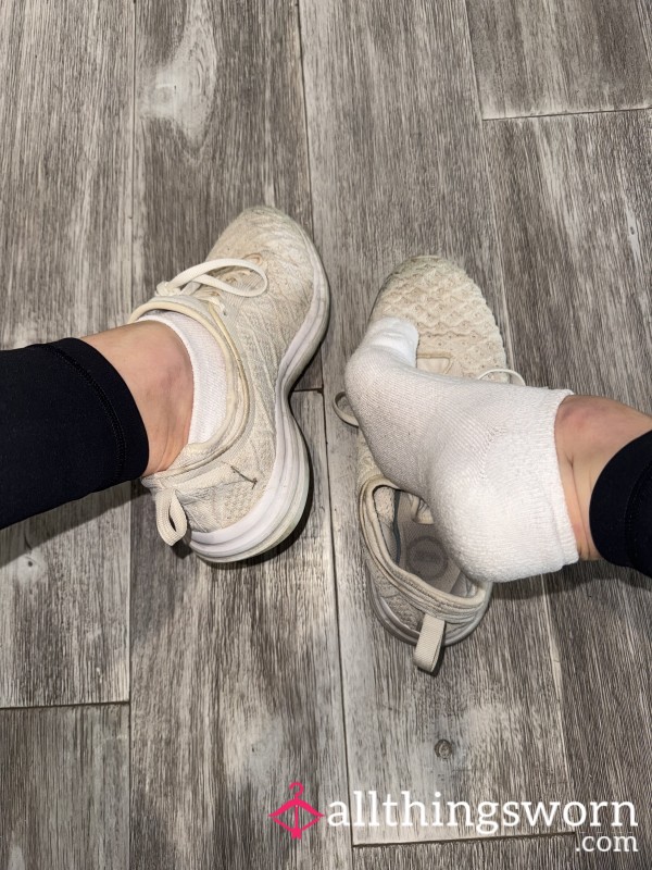 Used APL Running Shoes