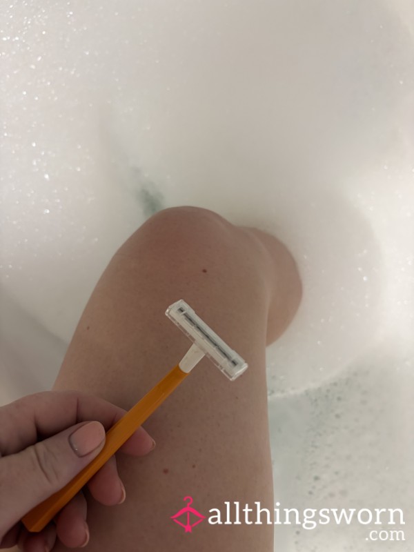 Used Bic Razor 🪒 On My Golden 😽