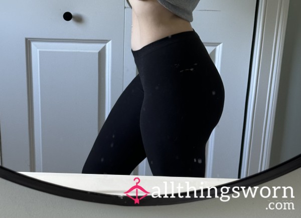 Used Black Workout Leggings💦