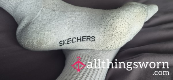 Used Bobbled Discolored Socks