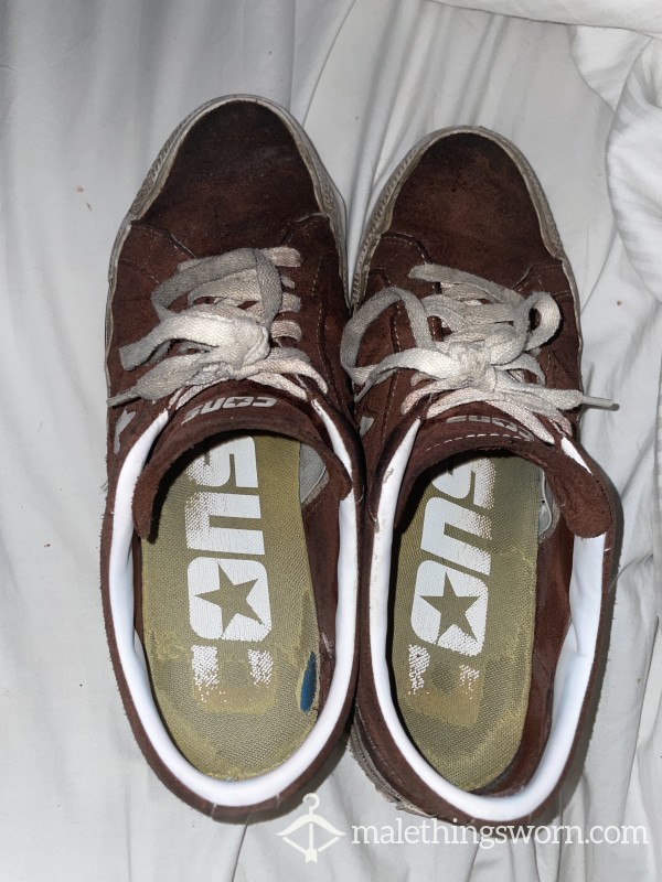 Used Conserves Sneakers
