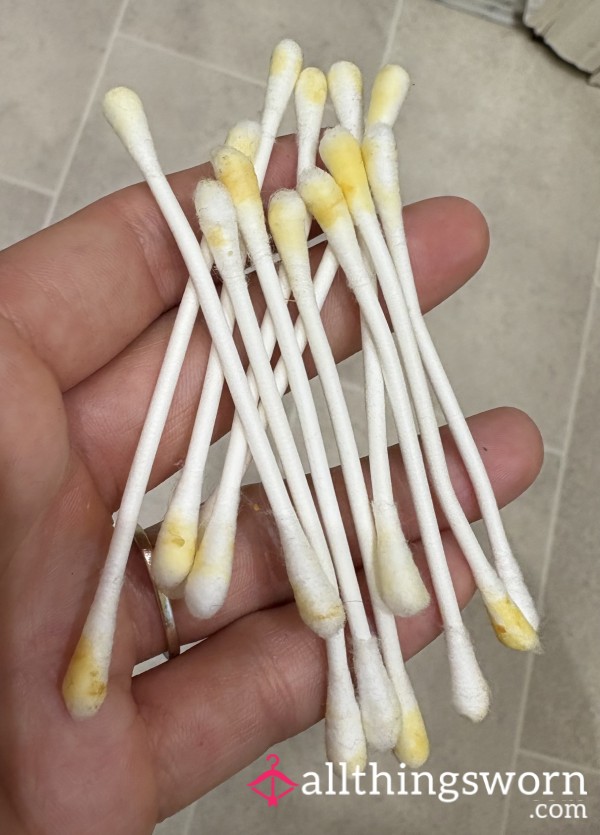USED COTTON BUDS👂