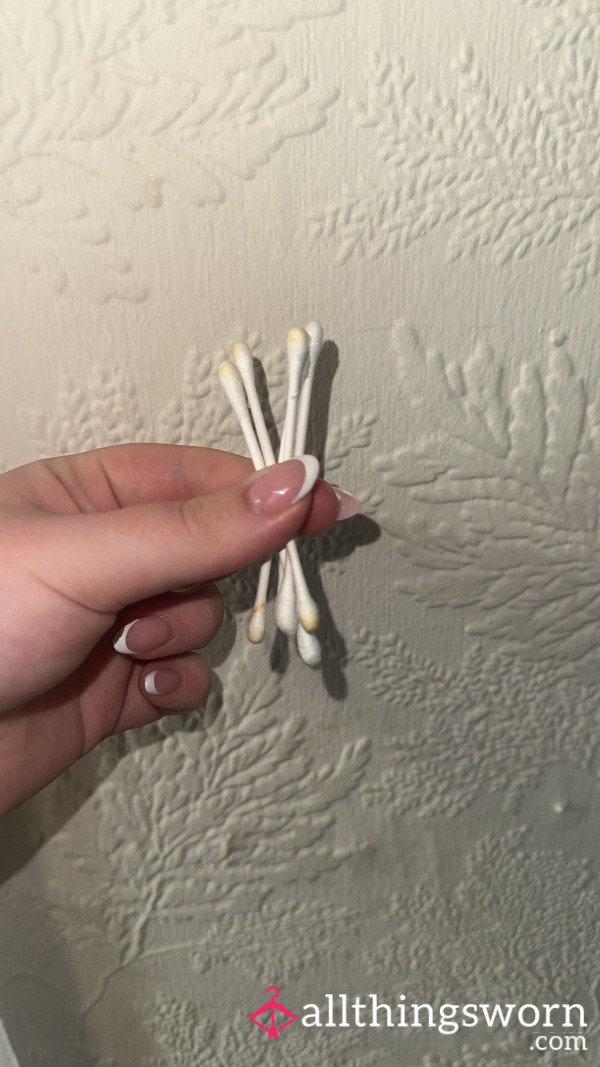 Used Cotton Q-tips