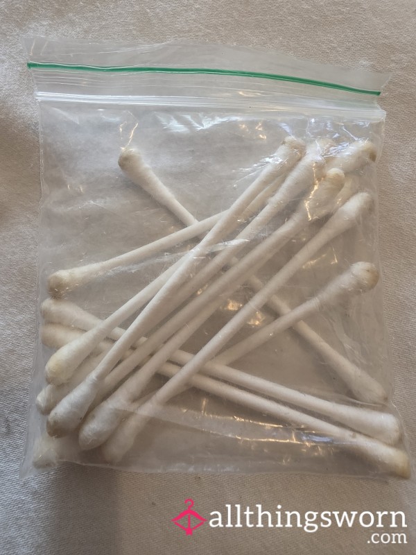 Used Ear Cotton Buds