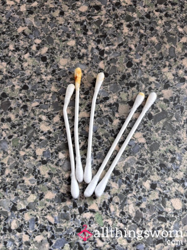 Used Earbuds