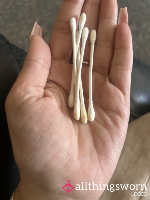 Used Earbuds Pack Of 5