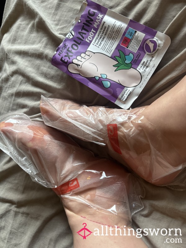 Used Exfoliating Foot Mask