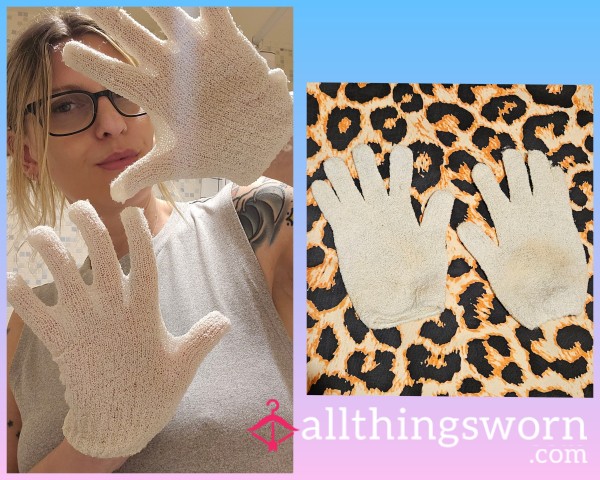 🤍 Used Exfoliating Gloves 🤍