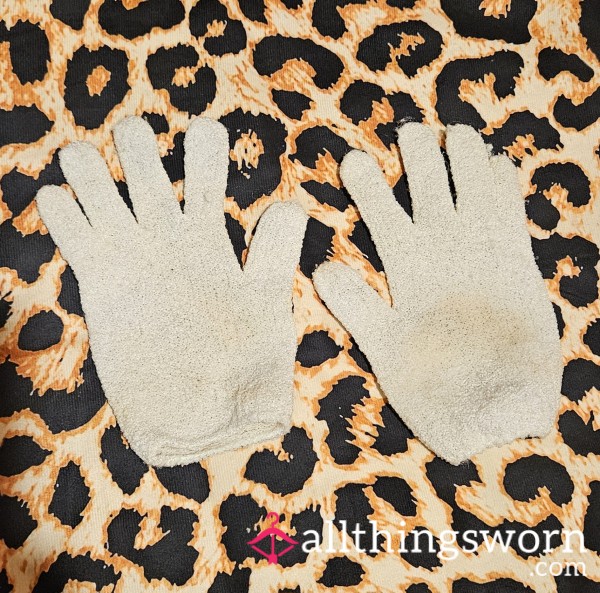🤍 Used Exfoliating Gloves 🤍