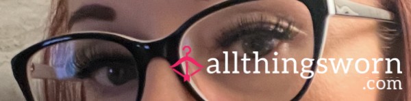 S**y Little Eye Lashes