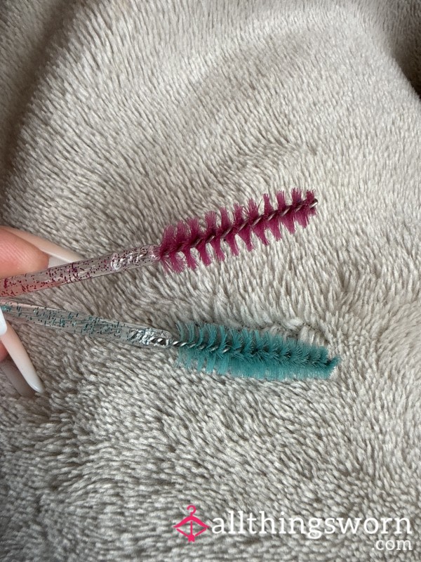 Used Eyelash Brushes (x2)