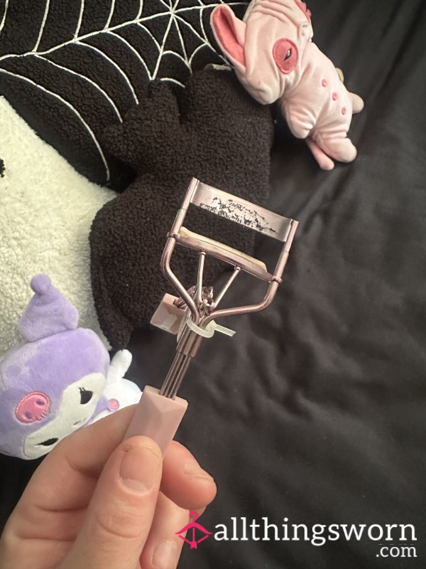 USED EYELASH CURLERS