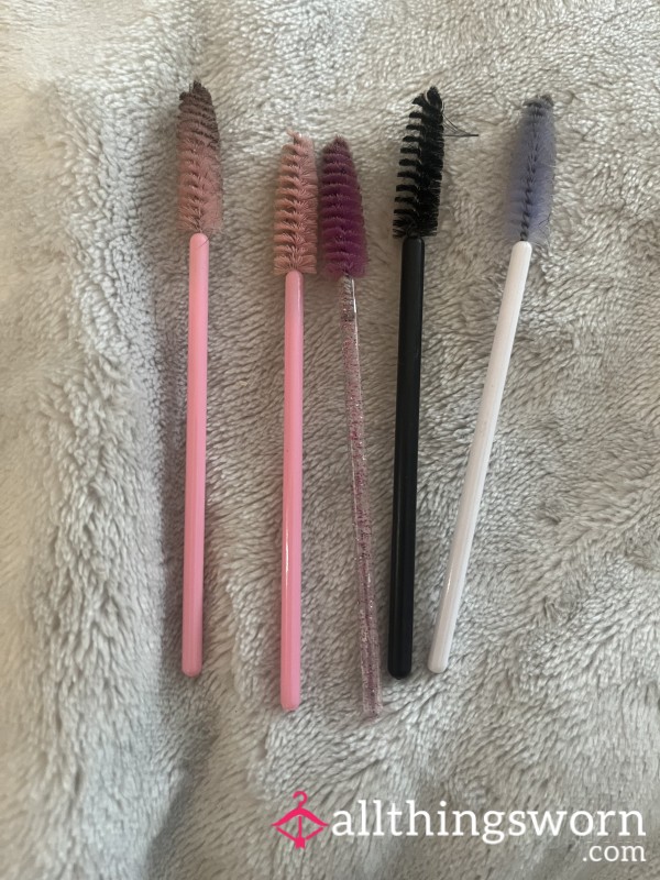 Used Eyelash Sp**lies