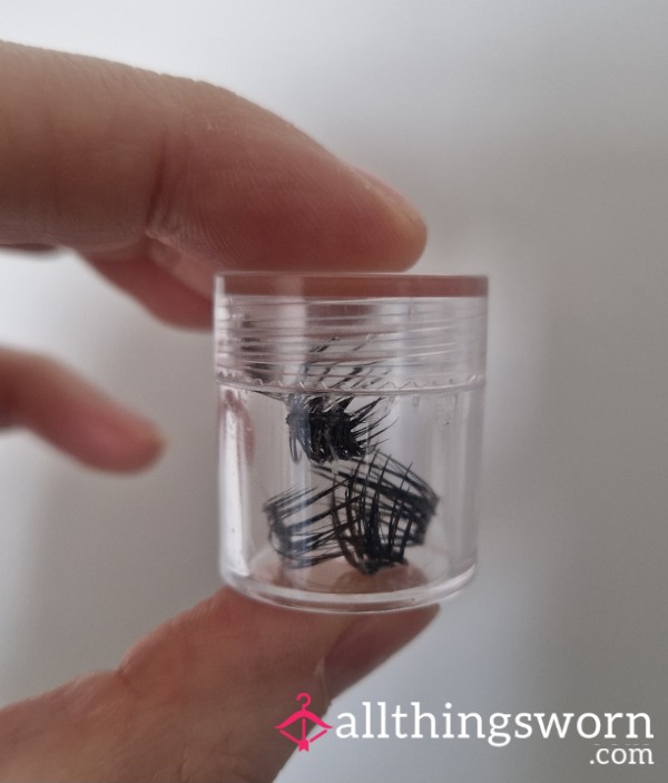 Used Eyelashes