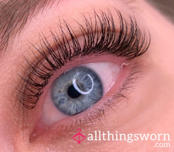 Used Eyelashes