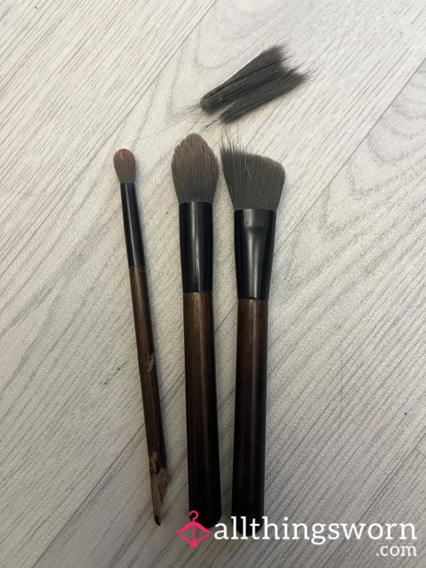 💄 USED Falling Apart Makeup Brushes 💄