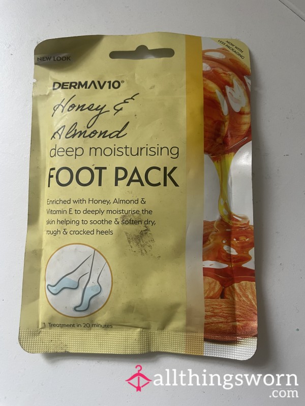 ✨Used Foot Mask – Soft, Scented & Steamy✨