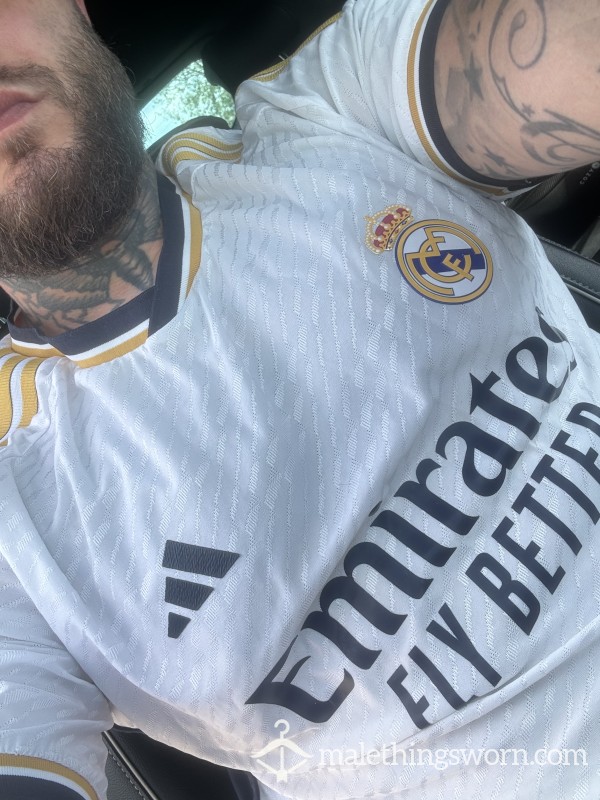 Used Heavy Football Top With Heavy Smell Of BO