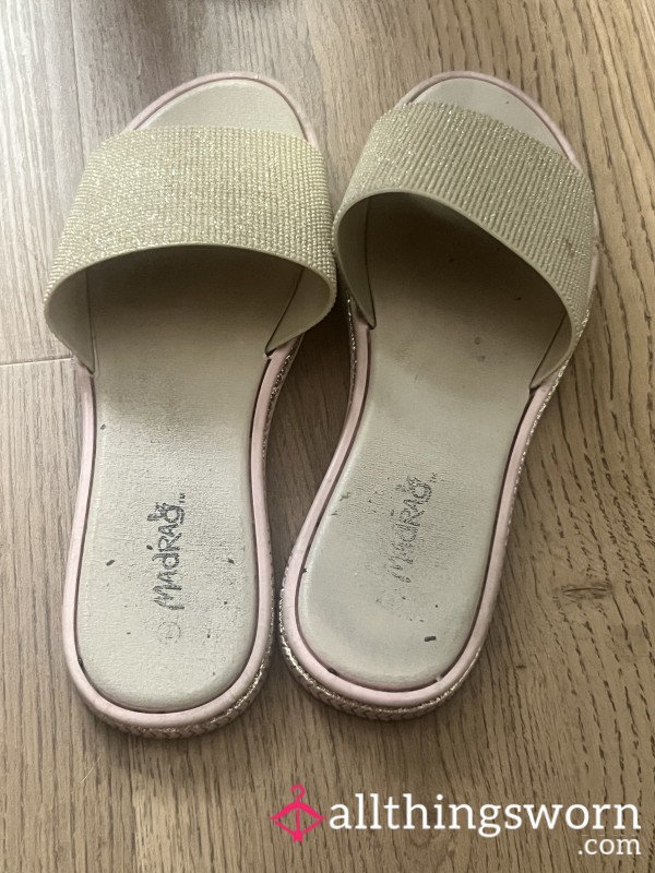 Used House Glittery Sandals