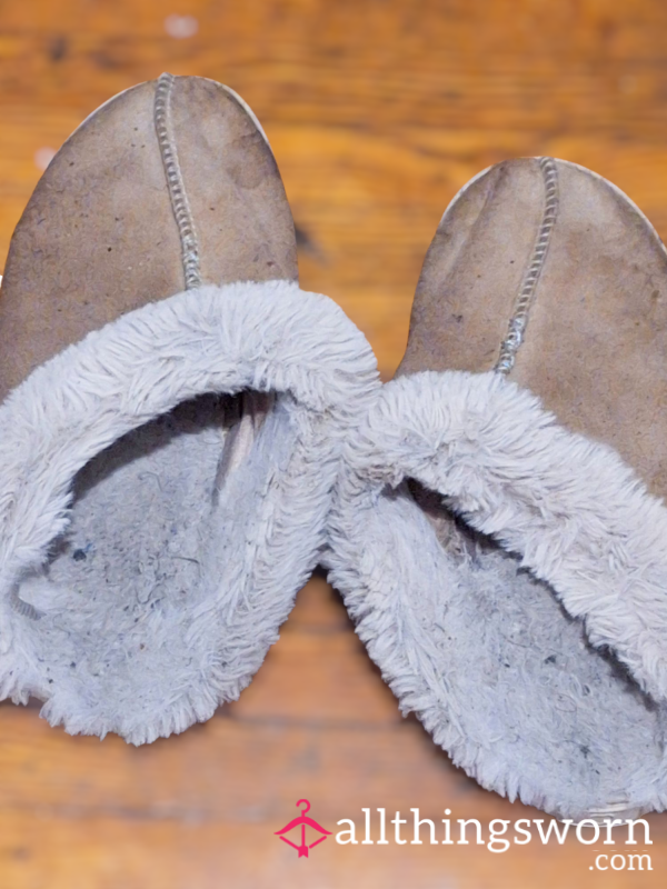 Used House Slippers – Heavy Sweat, Toe Jam Funky