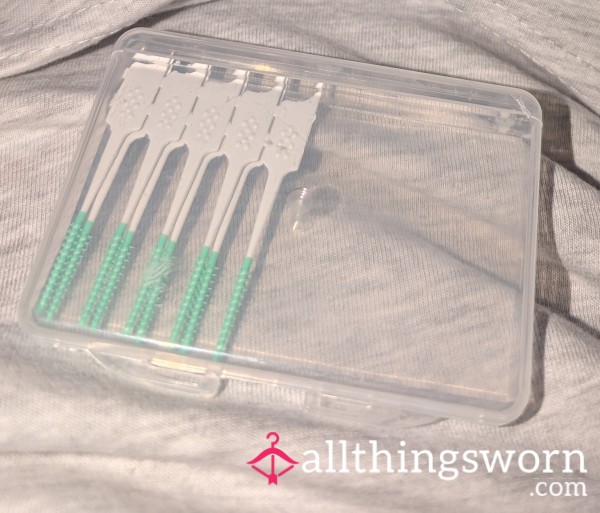 Used Interdental Brushes – Straight From My Sweet Little Mouth