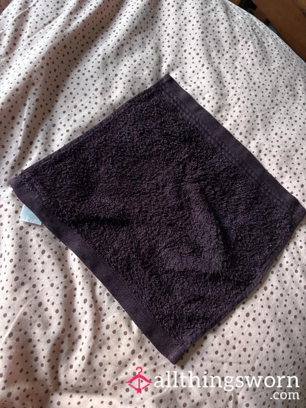 💦 Used Intimate Washcloth – Steamy & Scented 💜