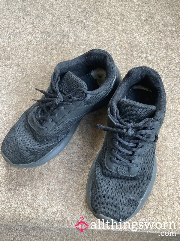 Used Jogging Shoes