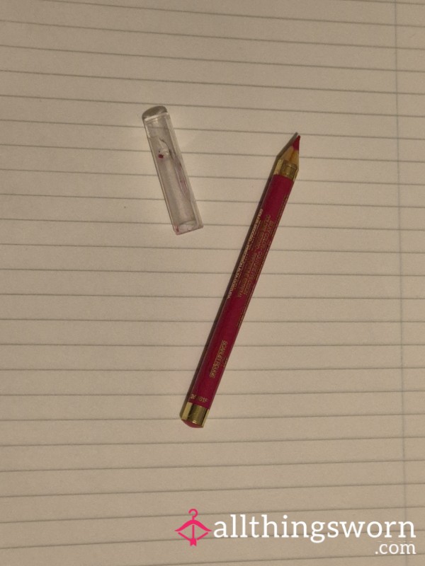 Used Lip Liner In Red