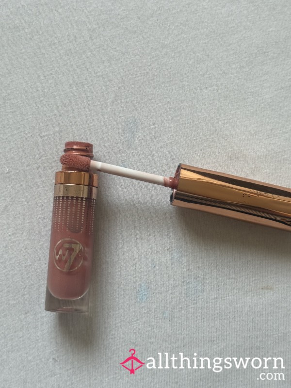 Used Lip Plumping Gloss