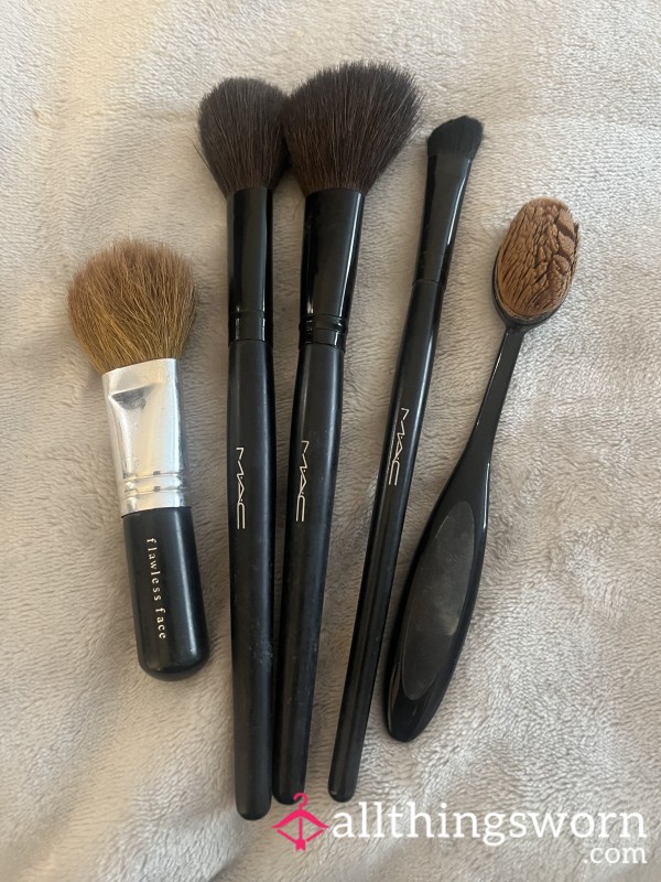Used Make Up Brushes