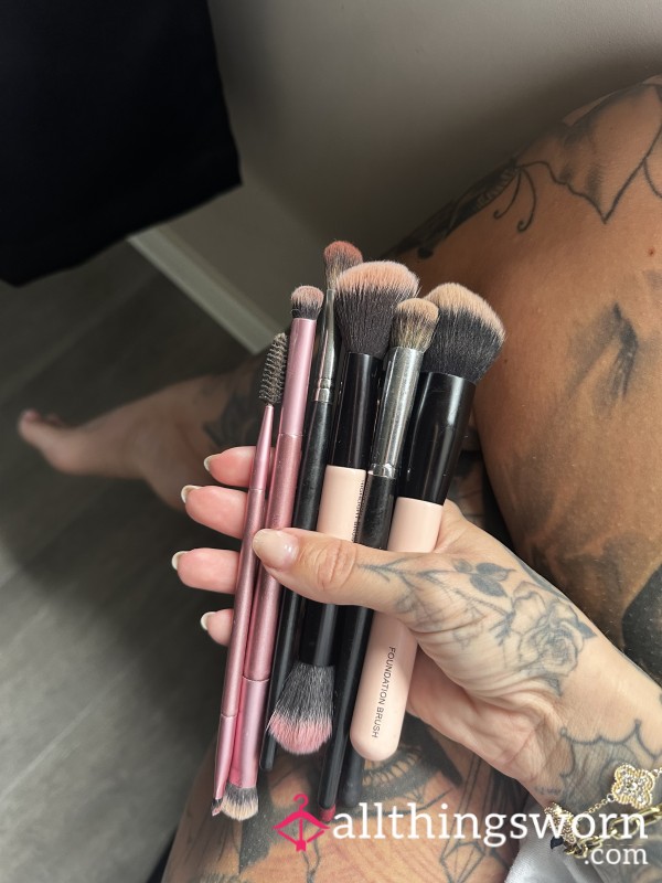 Used Make-up Brushes