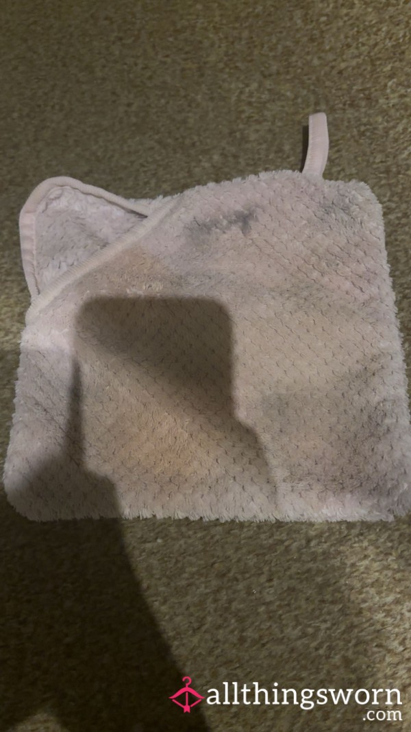 Used Make Up Remover/face Cloth