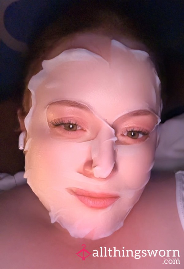Used Moisturising Face Make
