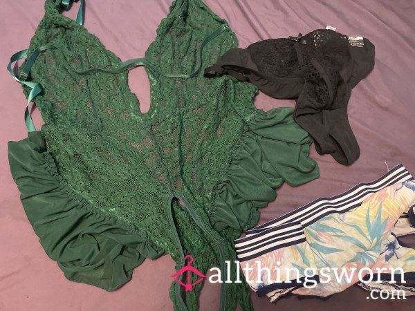 Used Outfit But The Black Thong Are Going On Tonight Before I Go Out 💁‍♀️ Buy My Dirty Filthy BW Panties And Outfit. Your Purchase Will Include All In The Photo