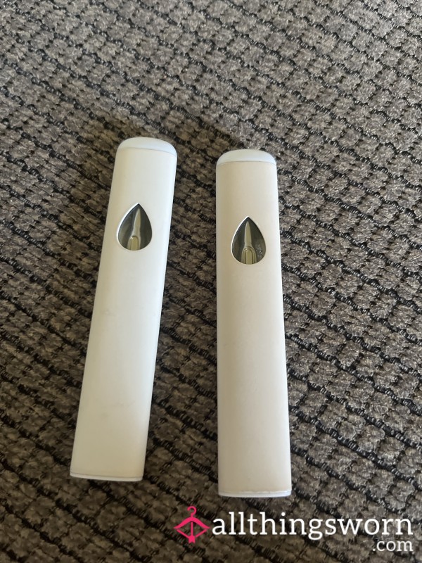 Used Pens – Touched By These Lips 💋