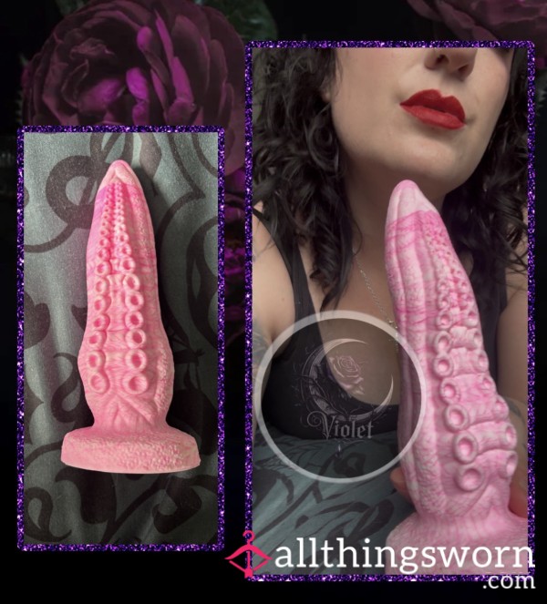 Used Pink & White Fantasy Di**o