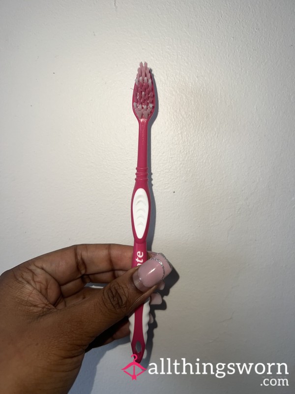 Used Pink & White Toothbrush 👄