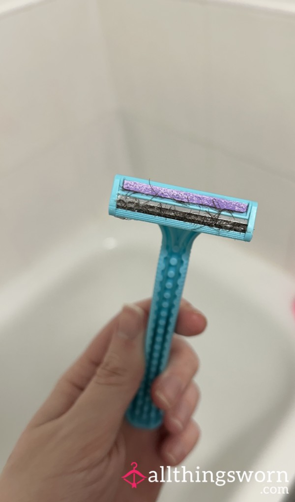 Used Razor